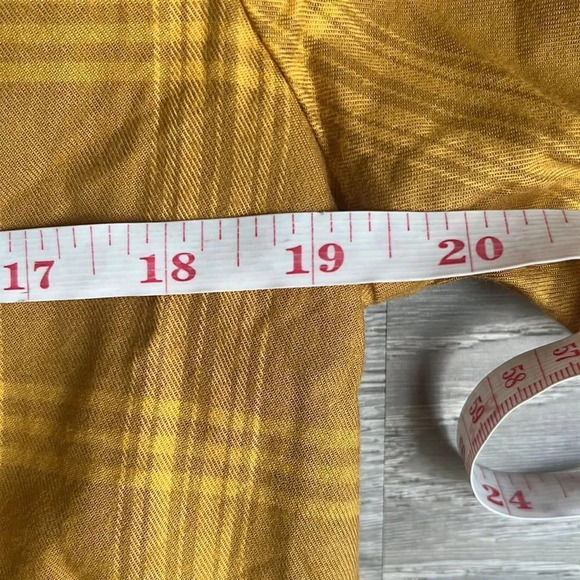 NEW Faherty HARPER TOP IN ASPEN GOLD PLAID - Picture 9 of 10